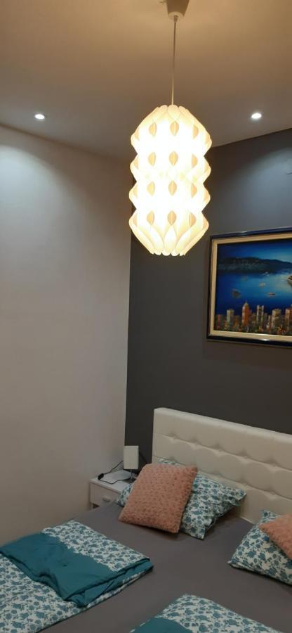 Cozy Apartment Mihaela With Balcony, Near Park Marjan & Old Town - Quiet Neighborhood Spalato Esterno foto